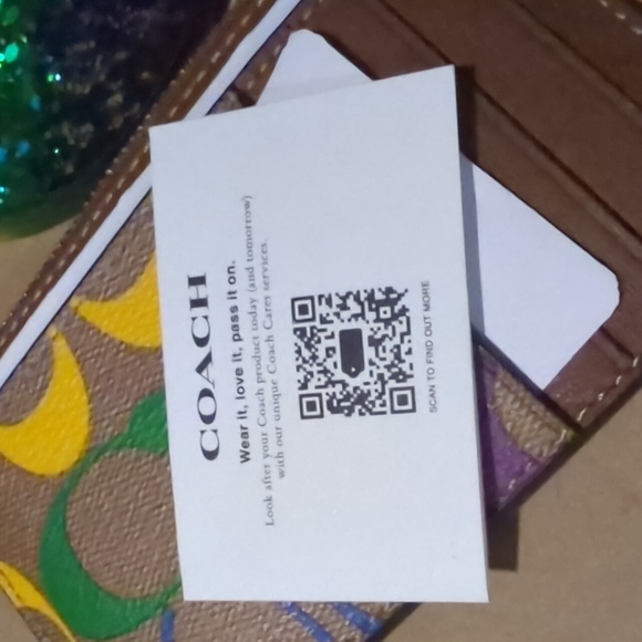 Coach Zip Card Case - Picture 3 of 4